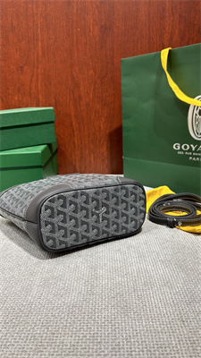 Goyard Beluga Mini Bag Goyardine Canvas & Chevroches Calfskin Grey