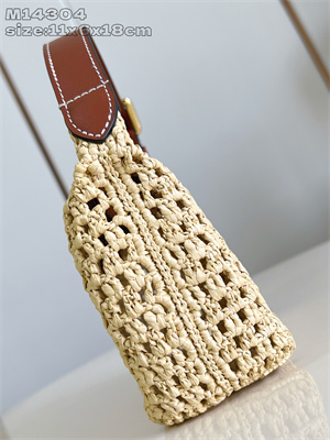 L.V  Hills Pochette Raffia & Brown Calfskin M14304