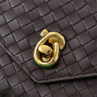 BV Knot Lock Bag In Lambskin Fondant