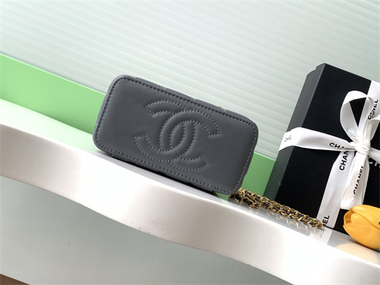 Chanel Vanity with chain Grained Calfskin& Gold-Tone Metal Grey AP4799