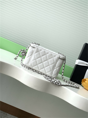 Chanel Vanity Case Grained Calfskin& Silver-Tone Metal White AP3940