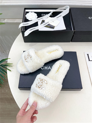 Chanel Slipper Women 38958