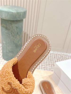 Celine Slipper 38972