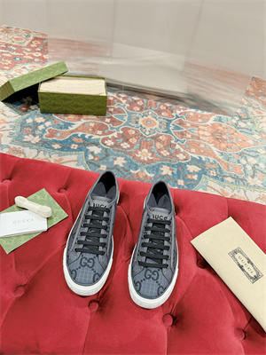 Gucci Sneakers Women/Men 38994