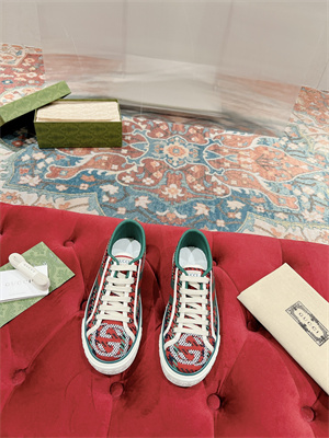 Gucci Sneakers Women/Men 38995