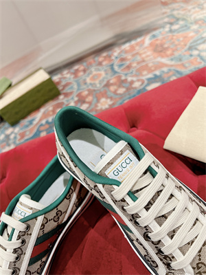 Gucci Sneakers Women/Men 38995