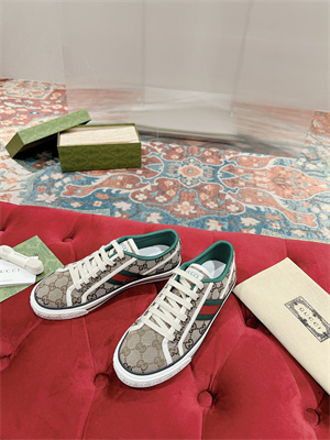 Gucci Sneakers Women/Men 38995