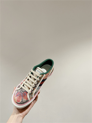 Gucci Sneakers Women/Men 38996