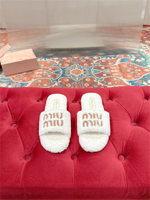 Miumiu Slipper Women 39002