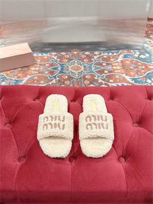 Miumiu Slipper Women 39002
