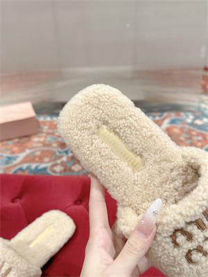 Miumiu Slipper Women 39002