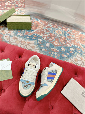 Gucci Sneakers Women 39011