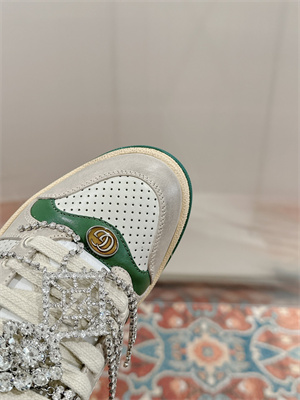 Gucci Sneakers Women 39012