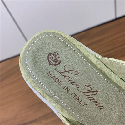 Loro Piana Mule Women 39018