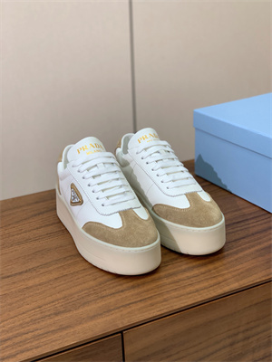 Prada Sneakers Women 39022
