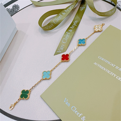 Van Cleef & Arpels Bracelet 38804 (many color options)