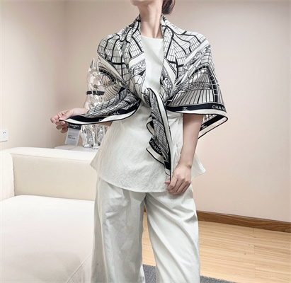 Chanel Cashmere/Silk Scarf 38927