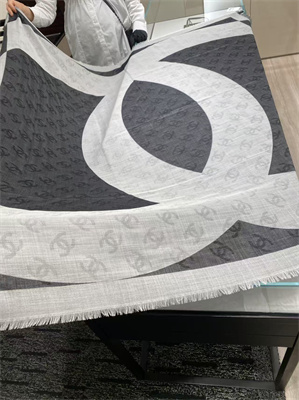 Chanel Wool/Cashmere/Silk Scarf/Shawl 38933