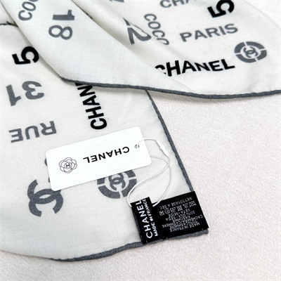 Chanel Cashmere/Silk Scarf/Shawl 38934