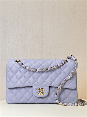Chanel Medium Classic Flap Bag Grained Calfskin Gold Tone Metal Lt Purple 01112 TOP