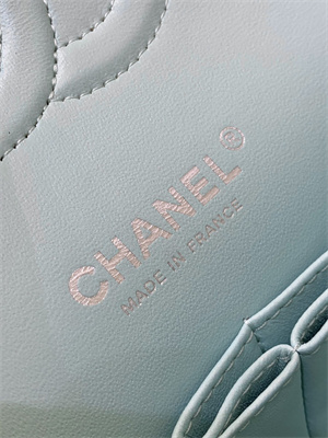 Chanel Medium Classic Flap Bag Grained Calfskin Silver Tone Metal Mint 01112 TOP