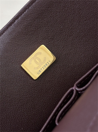 Chanel Medium Classic Flap Bag Lambskin Gold Tone Metal Black 01112 TOP