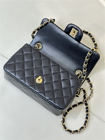 Chanel Mini Classic Flap Bag Lambskin Gold Tone Metal Black Color 01116 TOP