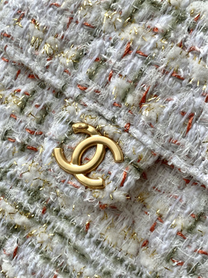 Chanel 25 Medium Handbag Tweed Gold Tone Metal White AS5311