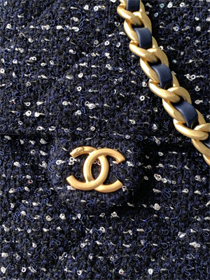 Chanel 25 Small Handbag Tweed Gold Tone Metal Navy AS5293