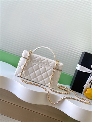 Chanel Vanity With Chain Shinny Lambskin , Strass & Gold-Tone Metal White AP4804