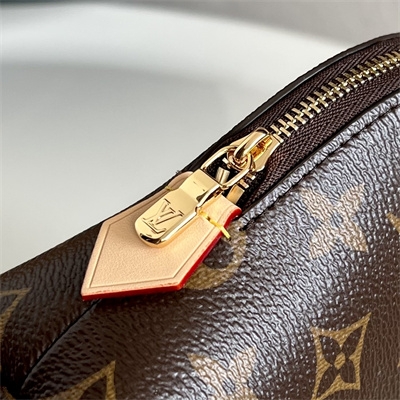 L.V Cosmetic Pouch GM Monogram Canvas M47353