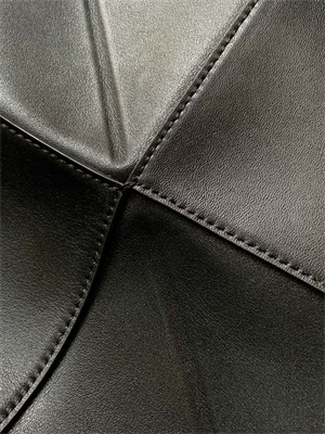 Loewe Medium Puzzle Fold Tote In Shinny Calfskin Black