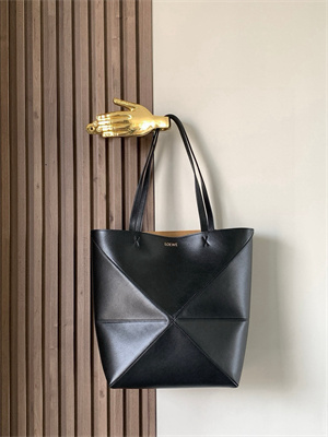 Loewe Medium Puzzle Fold Tote In Shinny Calfskin Black