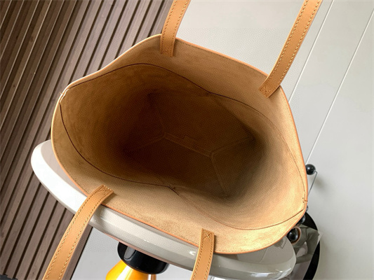 Loewe Medium Puzzle Fold Tote In Shinny Calfskin