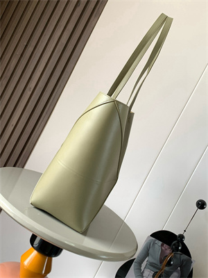 Loewe Medium Puzzle Fold Tote In Shinny Calfskin