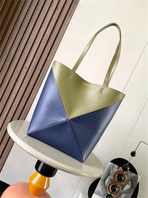 Loewe Medium Puzzle Fold Tote In Shinny Calfskin