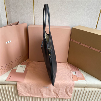 MiuMiu Ivy Leather Bag Black Color