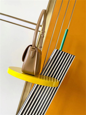 Y.S.L SOLFERINO MEDIUM IN BOX SAINT LAURENT Lt Hazelnut Color